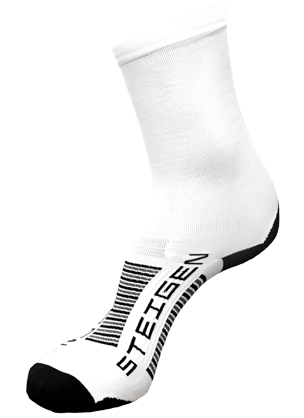 Plain White Running Socks ¾ Length